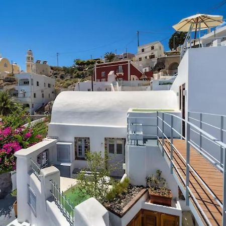 Petit Village Fira  Exteriör bild